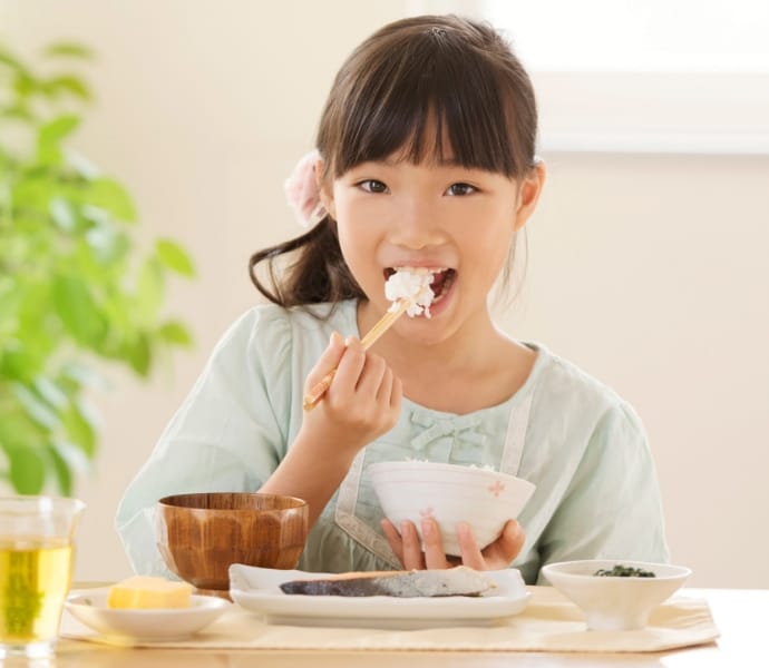 成長期の子どもにこそ、食の大切さを伝え、もっとごはんを食べて欲しい。