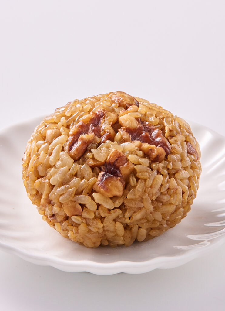 くるみごはんおにぎり